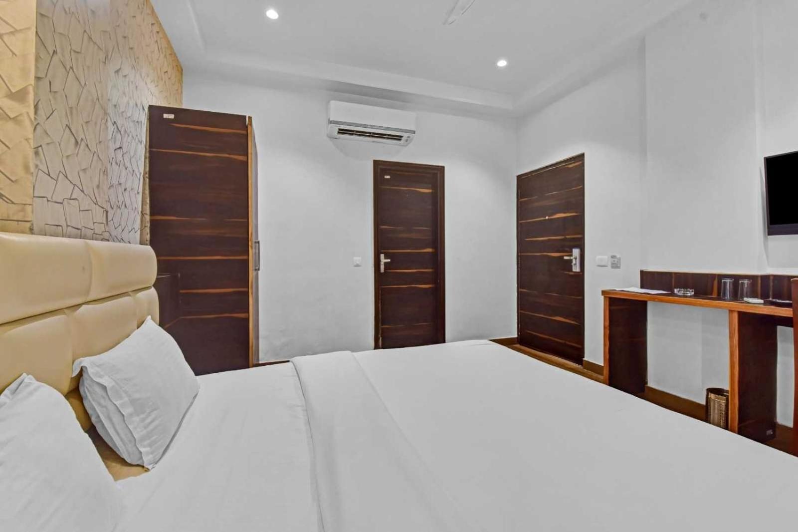 Collection O Hotel Karma Inn Jaipur Ngoại thất bức ảnh